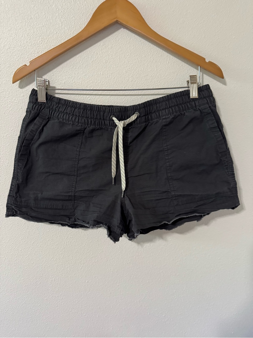 Vuori Vintage Ripstop Shorts Gray Frayed Hem Elastic Waistband-Medium